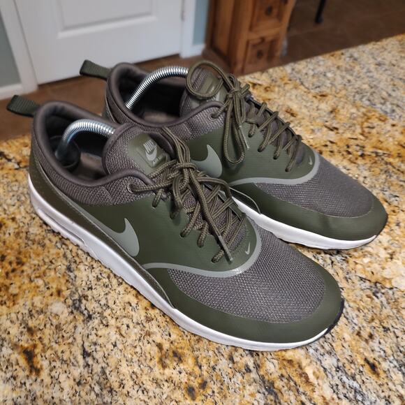 Nike Air Max Tavas Shoes US Womens Size 12 599409-310 Olive Green main image 5